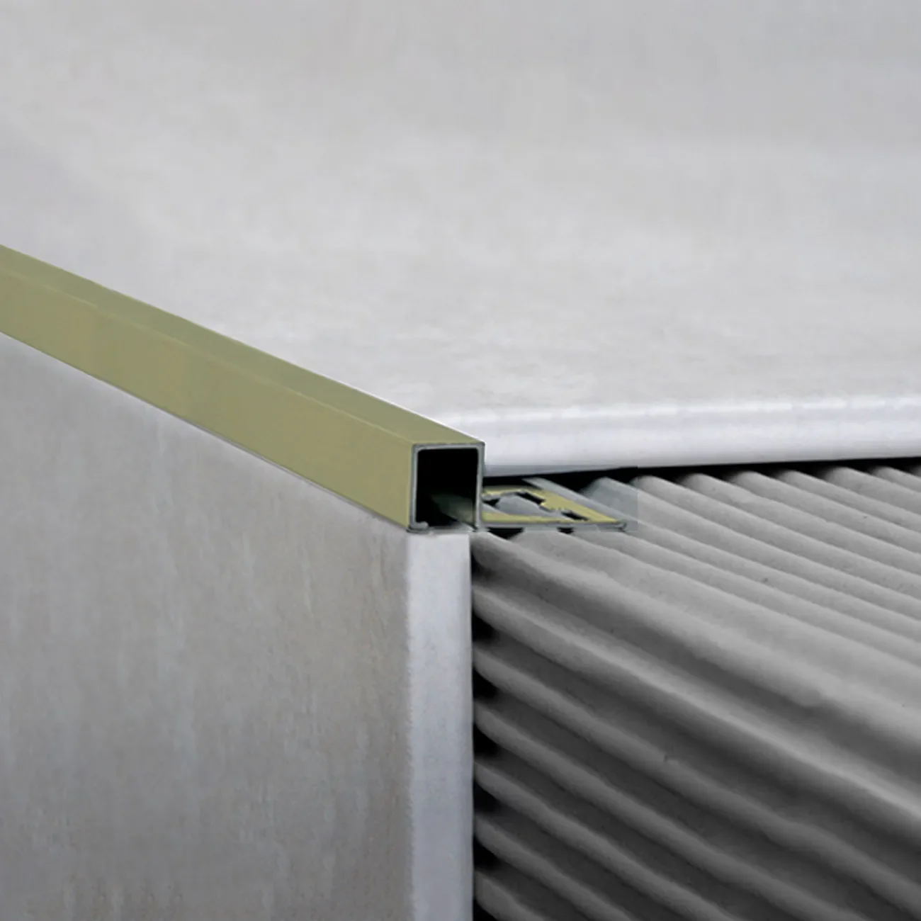 guardacanto alum 10x10mmx2,5m oro mate 3422 - Imagen 2