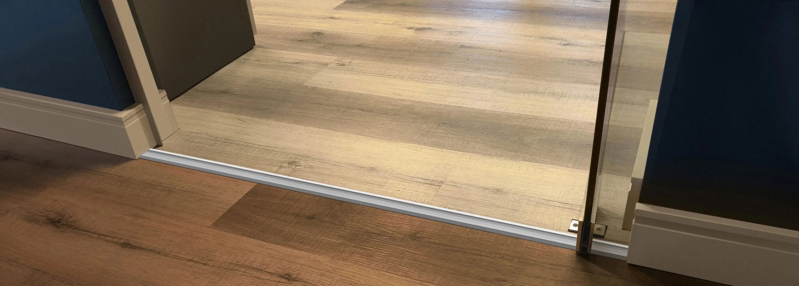 perfil alum vinil t20mm cromo mate 8mm 2279 atrim - Imagen 2