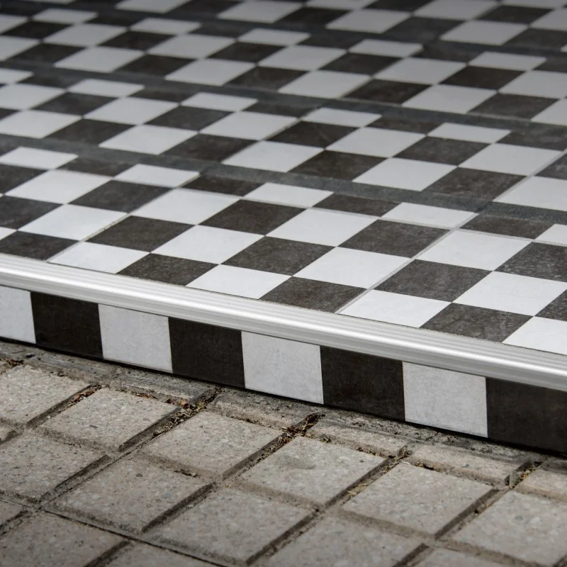 protector escal alu 10,5x20mmx2,50m crmo mate 1994 - Imagen 4