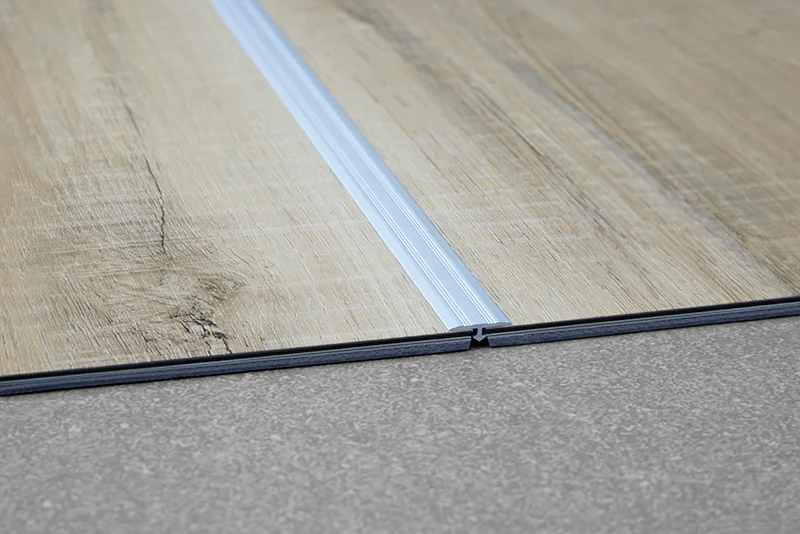 tapajunta pv aluminio 3mmx2m cromo mate 2250 - Imagen 2