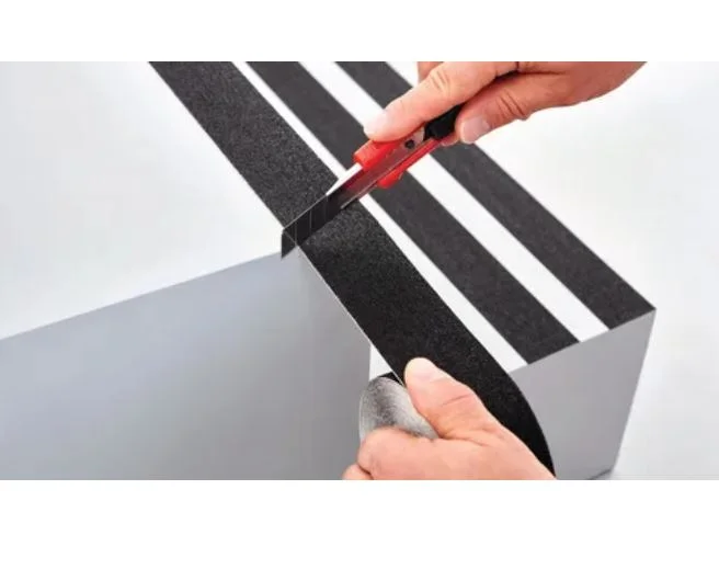 cinta antides. negra 15 m x 25 mm (55589) tesa - Imagen 4